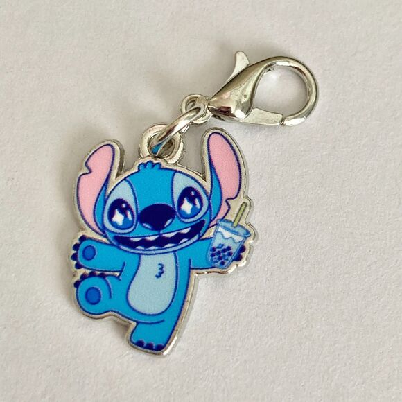 Vintage Disney Lilo & Stitch Zipper Pull Bag Clip On Charm Aulani Soda Snacks - Picture 3 of 6
